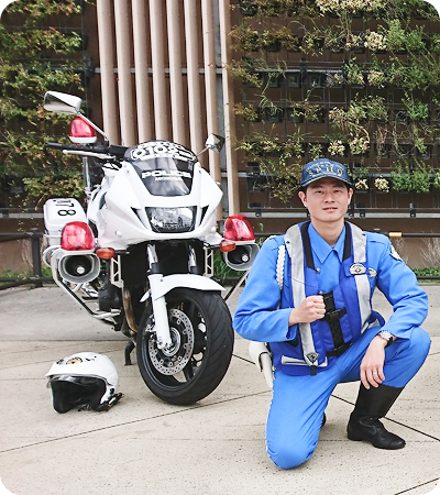 プロフィール