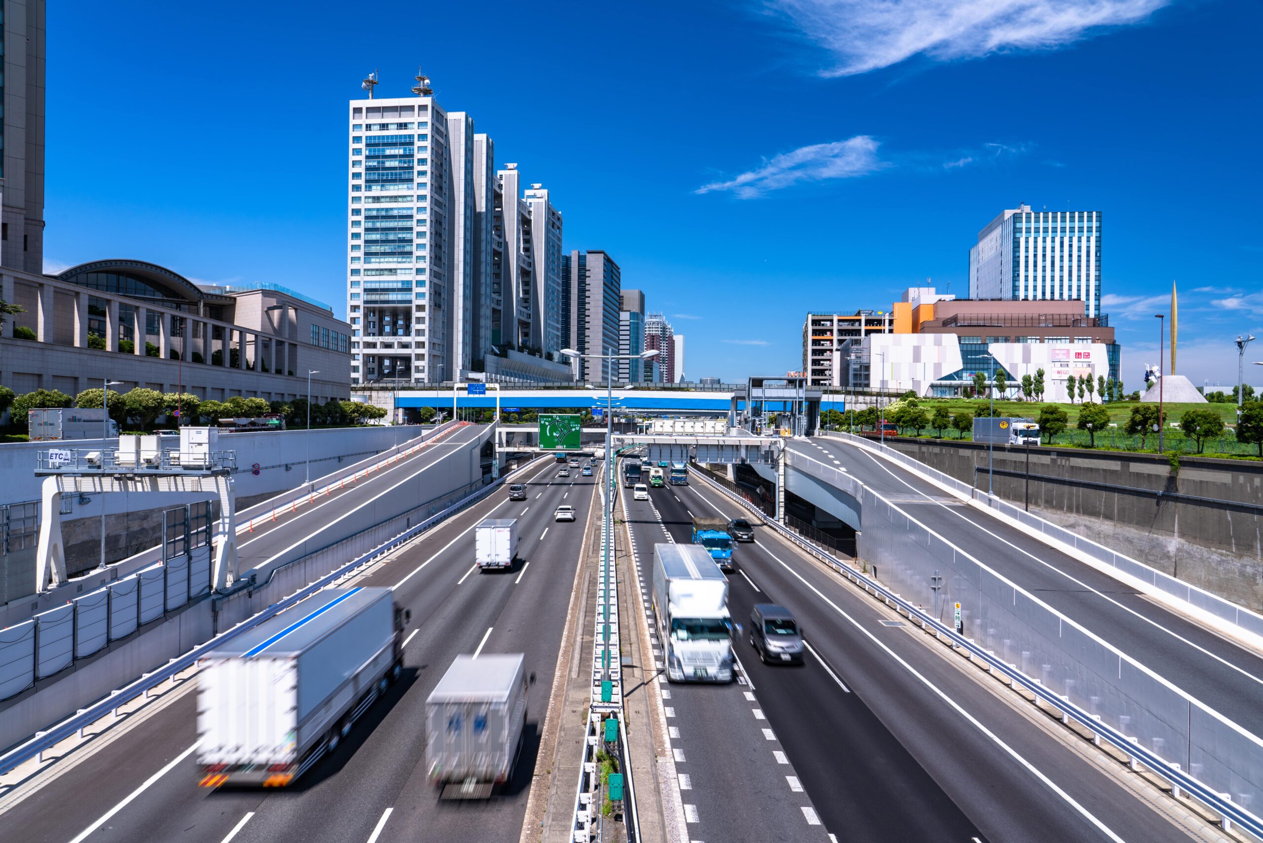 首都高速道路が怖い理由は?安心して入るための準備と注意点を解説