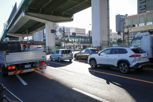 交通量が多くスピード感のある幹線道路：環七通り、日光街道、尾竹橋通り