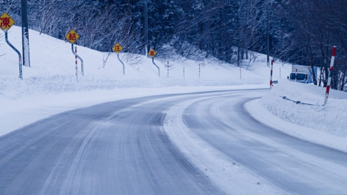 雪道カーブ