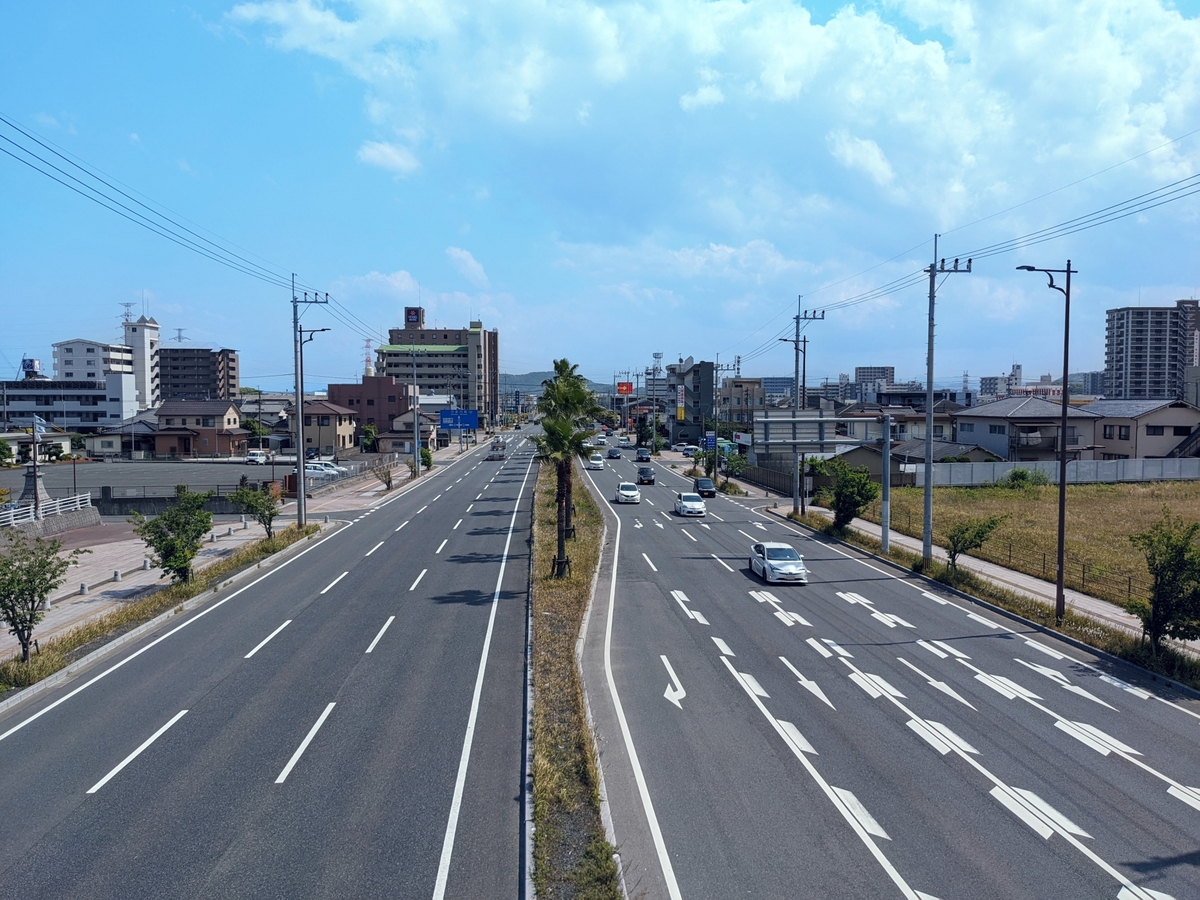 地方の道路