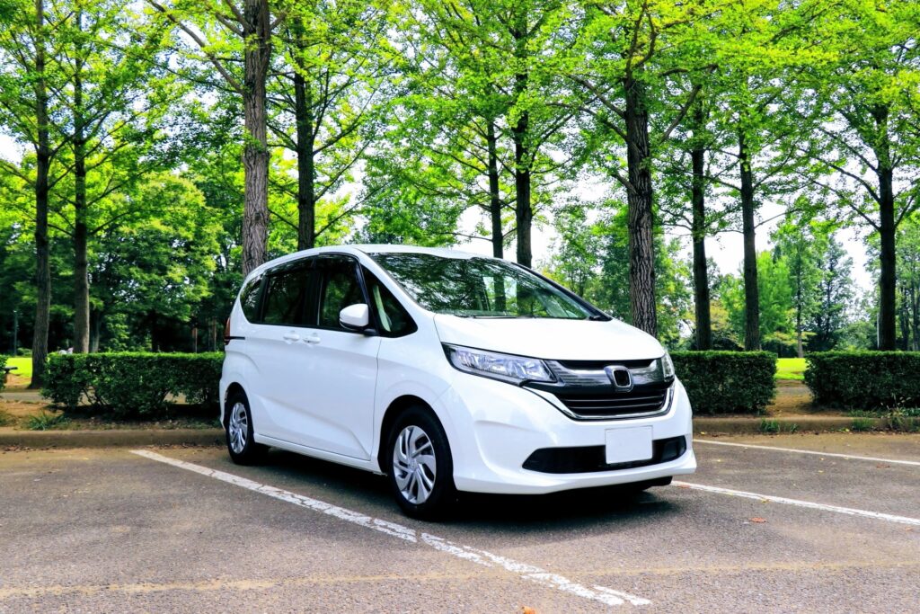 社用車を使用した実践型安全運転研修を導入した事例の紹介
